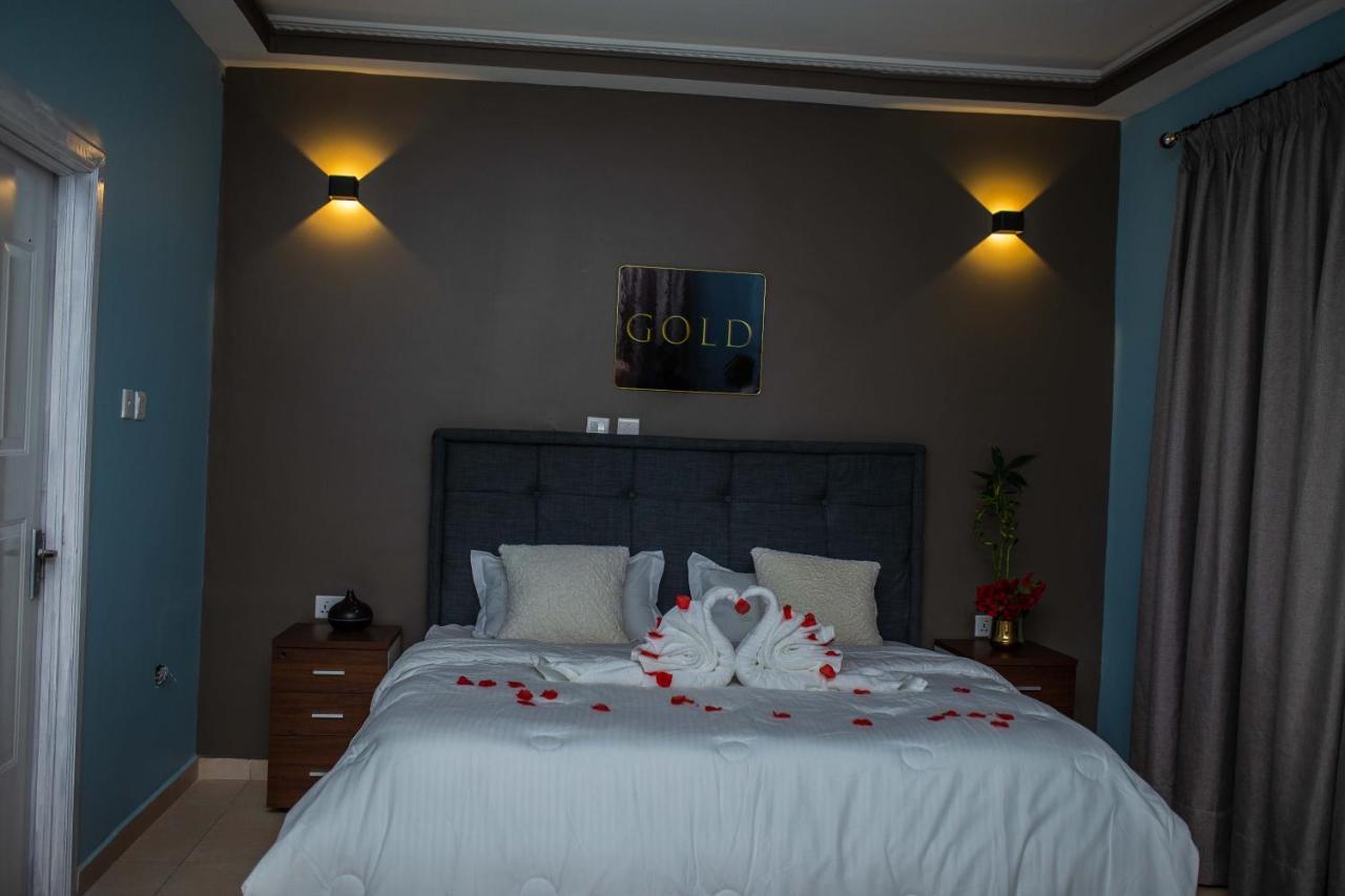 Hotel Piano & Gold Collections, Peduase à Peduasi Extérieur photo